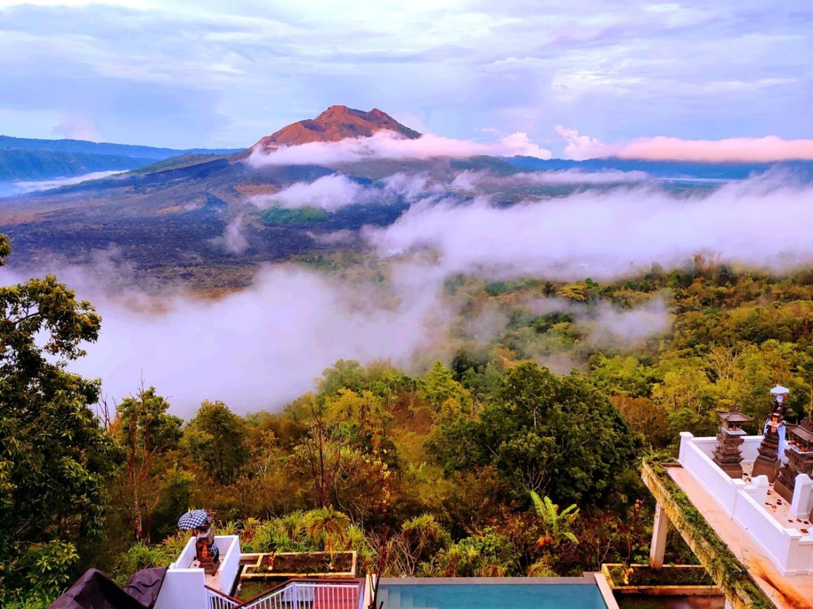 Batur View - Loft Homestay *